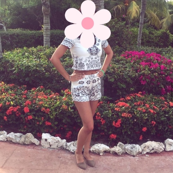 Women’s Black & White Matching Shorts and Top Coord Set - Picture 5 of 5